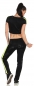 Preview: Modernes Workout-Set aus Shirt und Hose - schwarz/neongelb