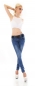 Preview: Skinny-Jeans in aktueller Waschung mit breitem Gürtel in blue washed