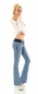 Preview: Moderne Bootcut-Jeans mit Stretch-Gürtel in blue washed