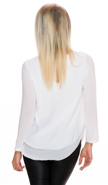 Klassische Bluse mit weitem Rundhalsausschnitt inklusive Kette - weiß