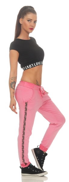 Legere Baumwoll Feizeithose mit Schriftzug-Patch in pink