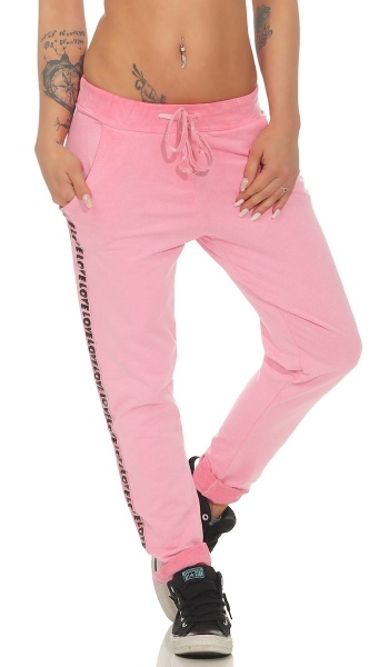 Legere Baumwoll Feizeithose mit Schriftzug-Patch in rosa