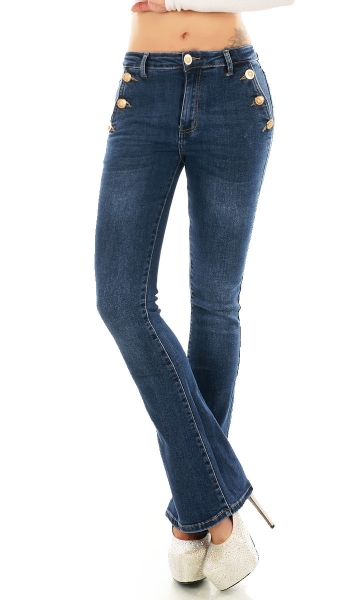 Modische Bootcut-Jeans mit XXL Zierknöpfen in blue washed