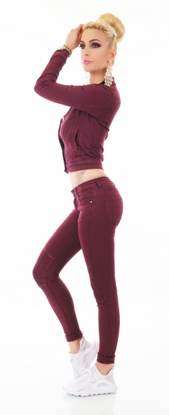 Sexy Skinny-Jeans mit Crinkle Partien in bordeaux