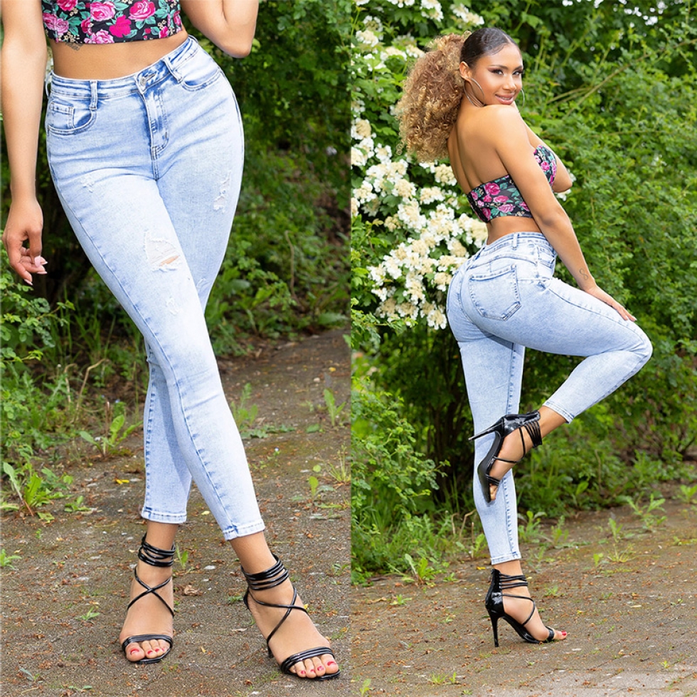 High Waist Stretch-Jeans im dezenten destroyed Look - acid blue