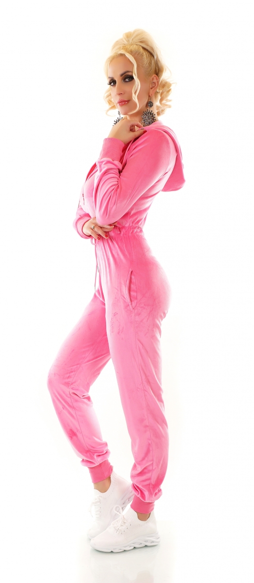 Kuschelweicher Freizeit- Nicki- Overall mit Kapuze in pink