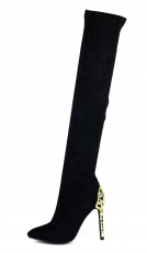 Hohe Stiefel mit filigraner Absatzverzierung in schwarz
