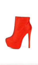 Glamour-Stiefellete mit funkelnder Strass-Verzierung und Pfennig-Abssatz in rot